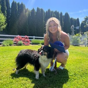 Meet your Posher, Ella